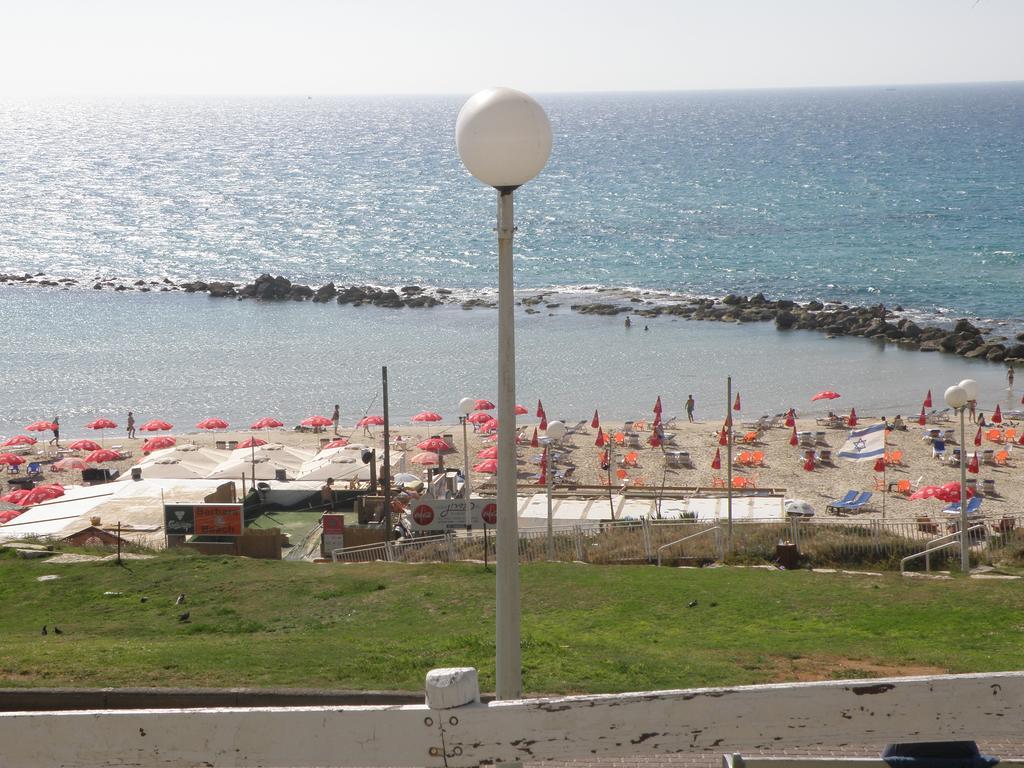 Spat Beach Бат Ям Екстериор снимка